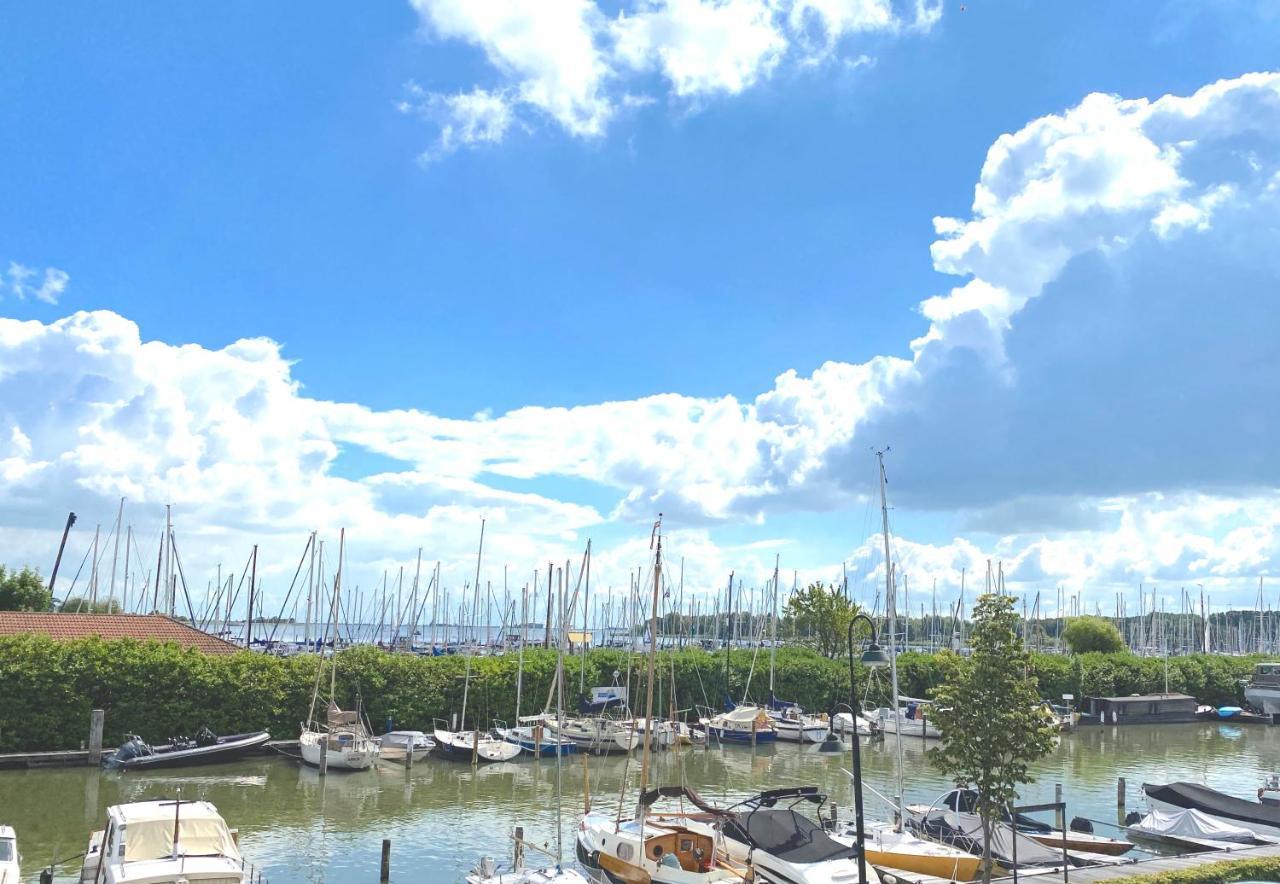 Who'S Anton For You Or Two, Monnickendam Near Amsterdam Exterior foto